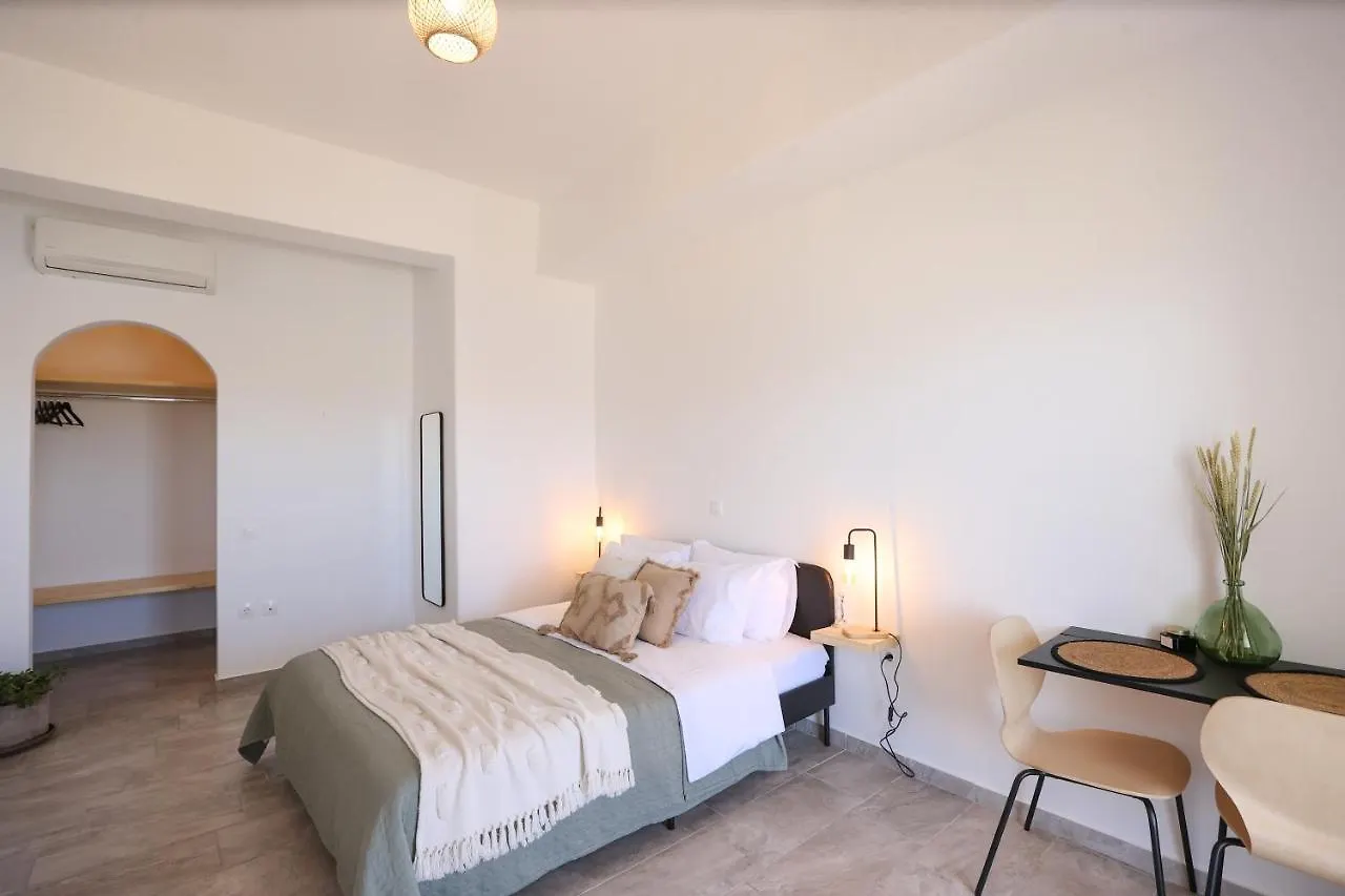 Enne Studios For Views & Tranquility Ftelia  Ftelia (Mykonos)